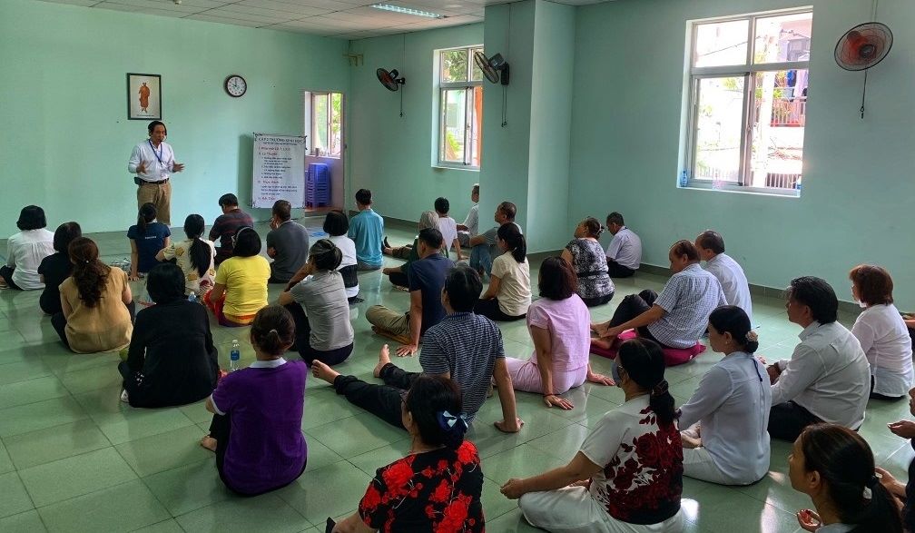 Một lớp học Thiền Dưỡng Sinh Năng Lượng Sinh Học tại Điểm lớp Dưỡng Sinh Năng Lượng Sinh Học Bình Thạnh